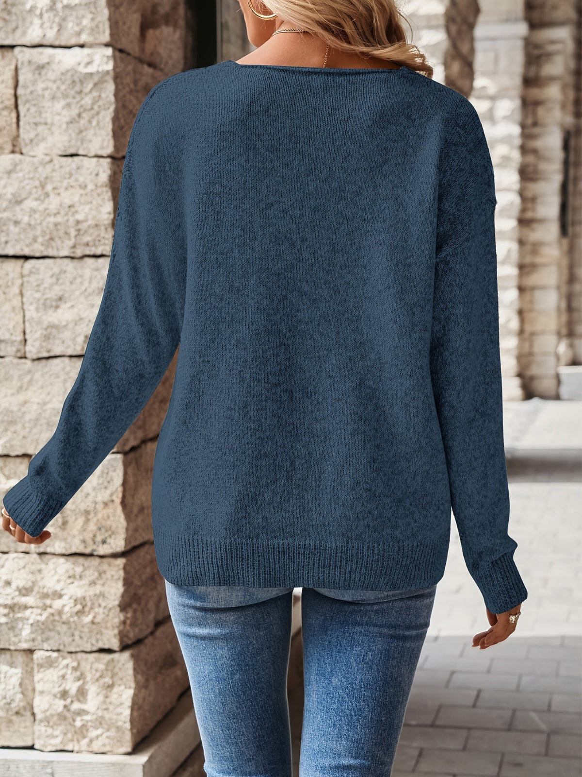 Priya - Pull Flatteur Ajouré Col V