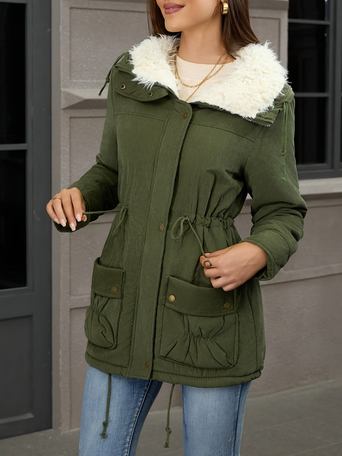 Sylvie - Parka Féminine Courte Col Fourré