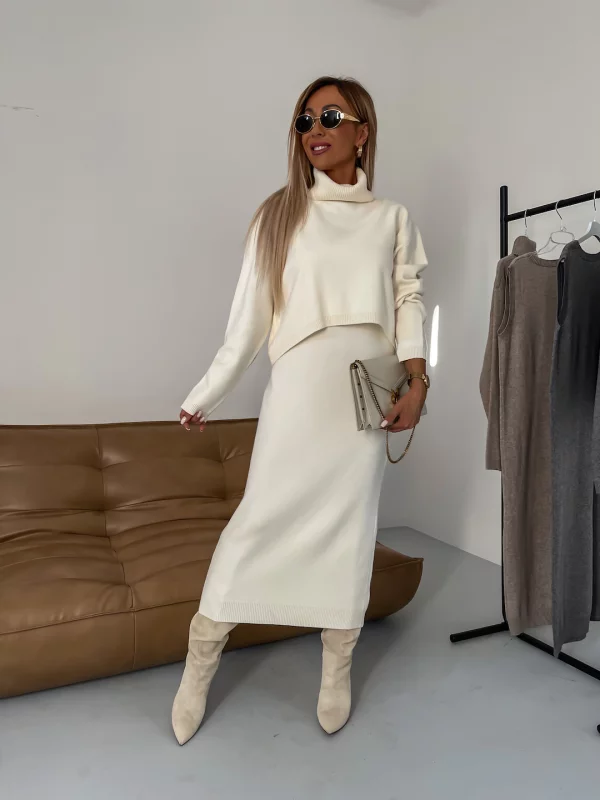 Odile - Ensemble Robe Midi Avec Col Roulé