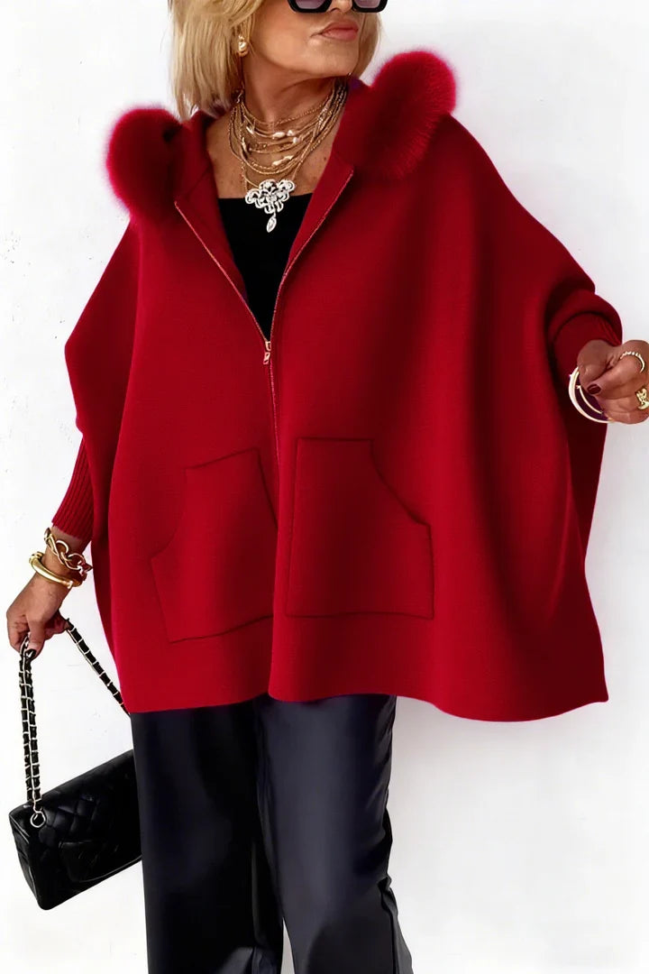 Isabelle - Veste Stylée Courte Fourrée à Capuche