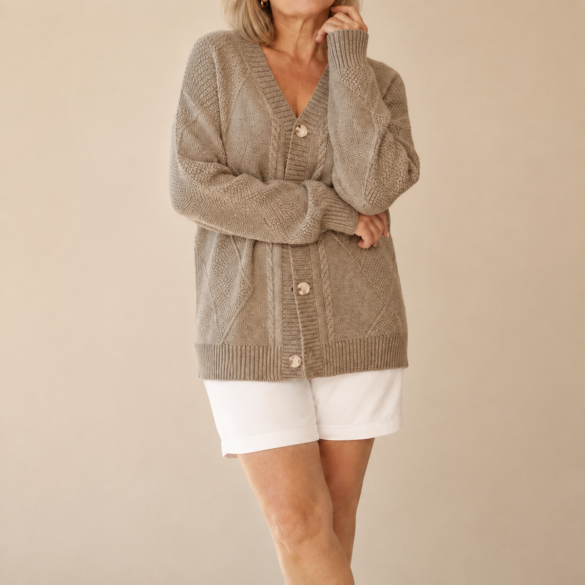 Delphine - Cardigan Élégant Court Boutonné