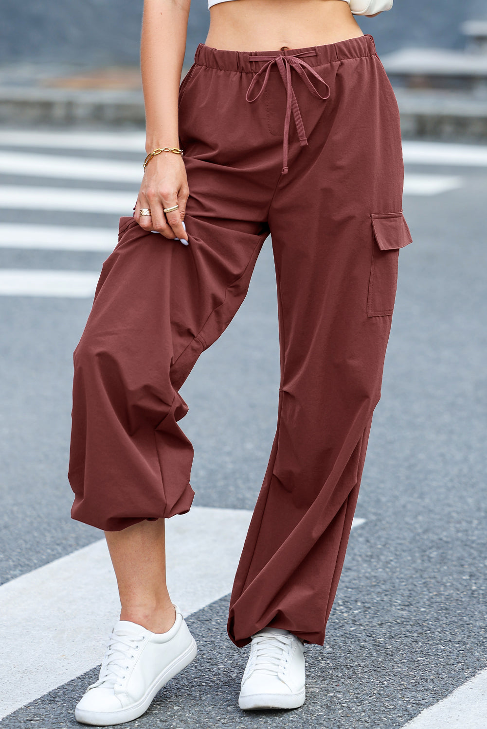 Romain – Pantalon Cargo Rouge Minéral Avec Cordon De Serrage Et Jambes Larges