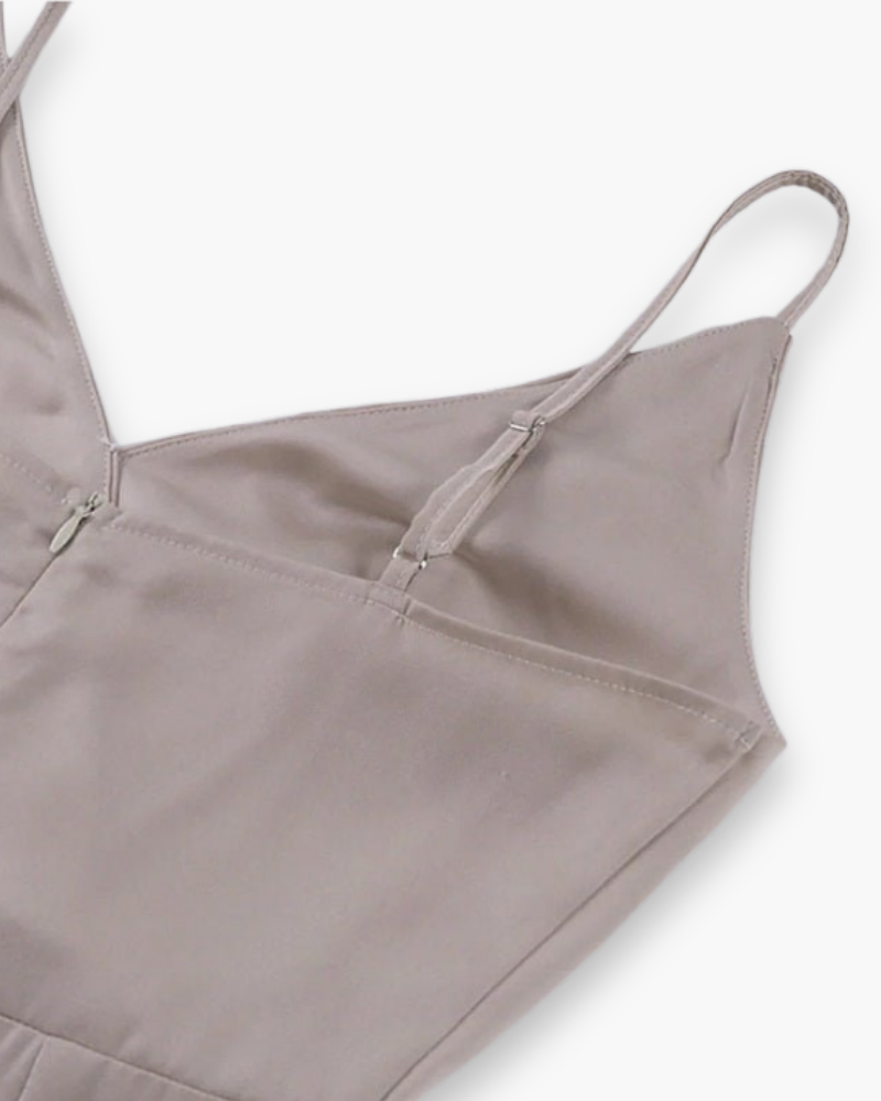 Robe festive élégante des femmes | Maxi avec un col en V et une fente de cuisse 5