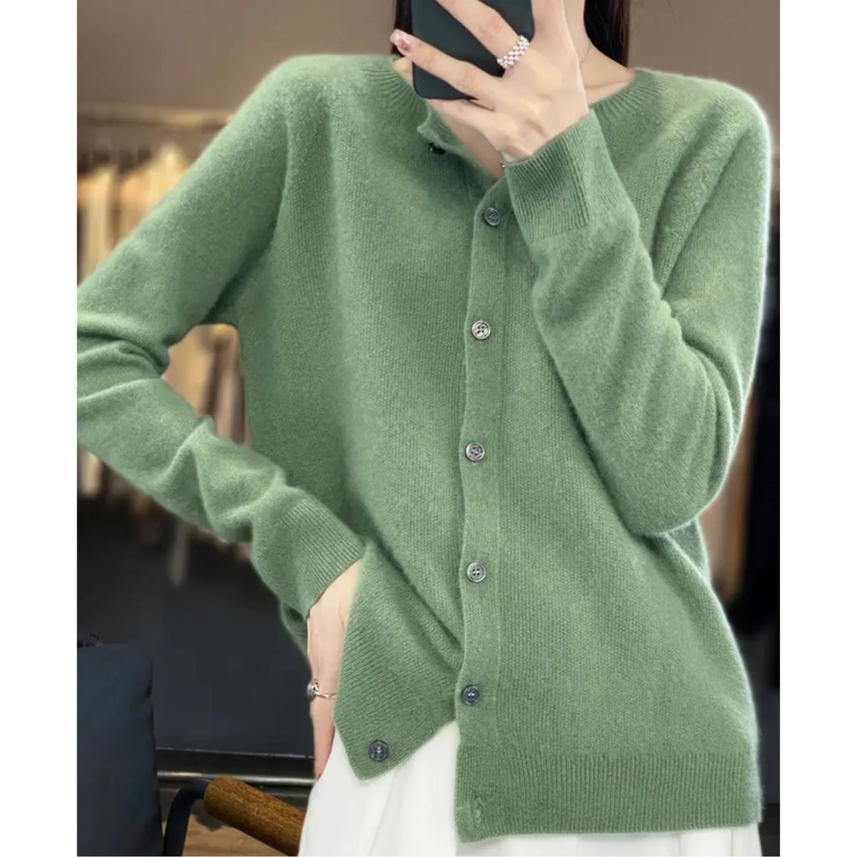 Delphine - Gilet Élégant Maille Boutonné
