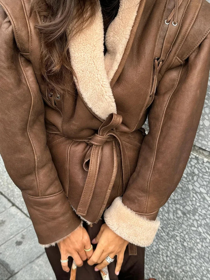 Élodie – Veste Courte Et Moderne Pour Femmes Avec Une Allure Raffinée