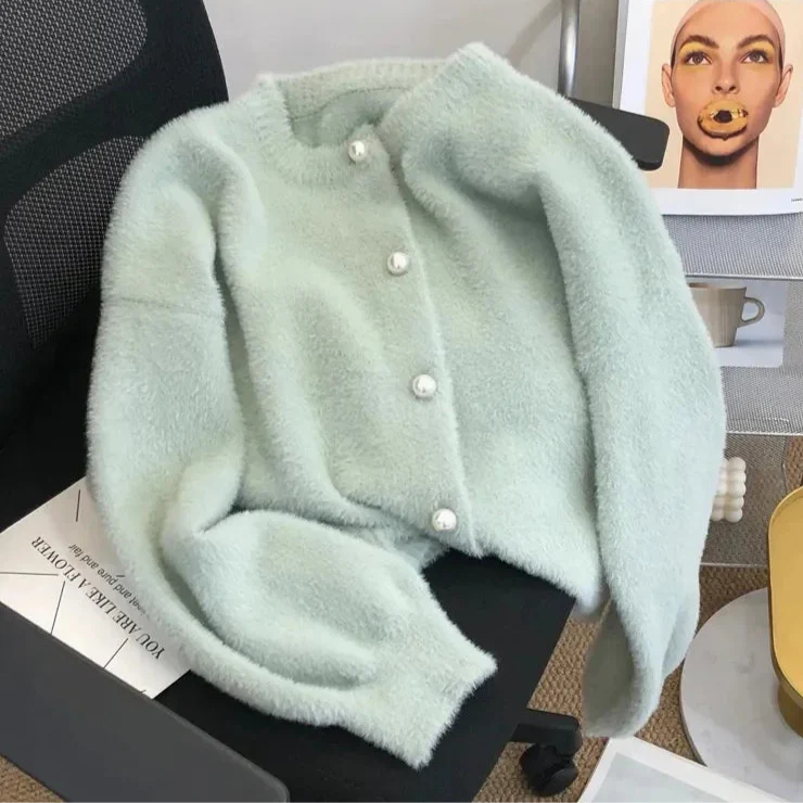 London - Cardigan en maille velours avec boutons en perles femme