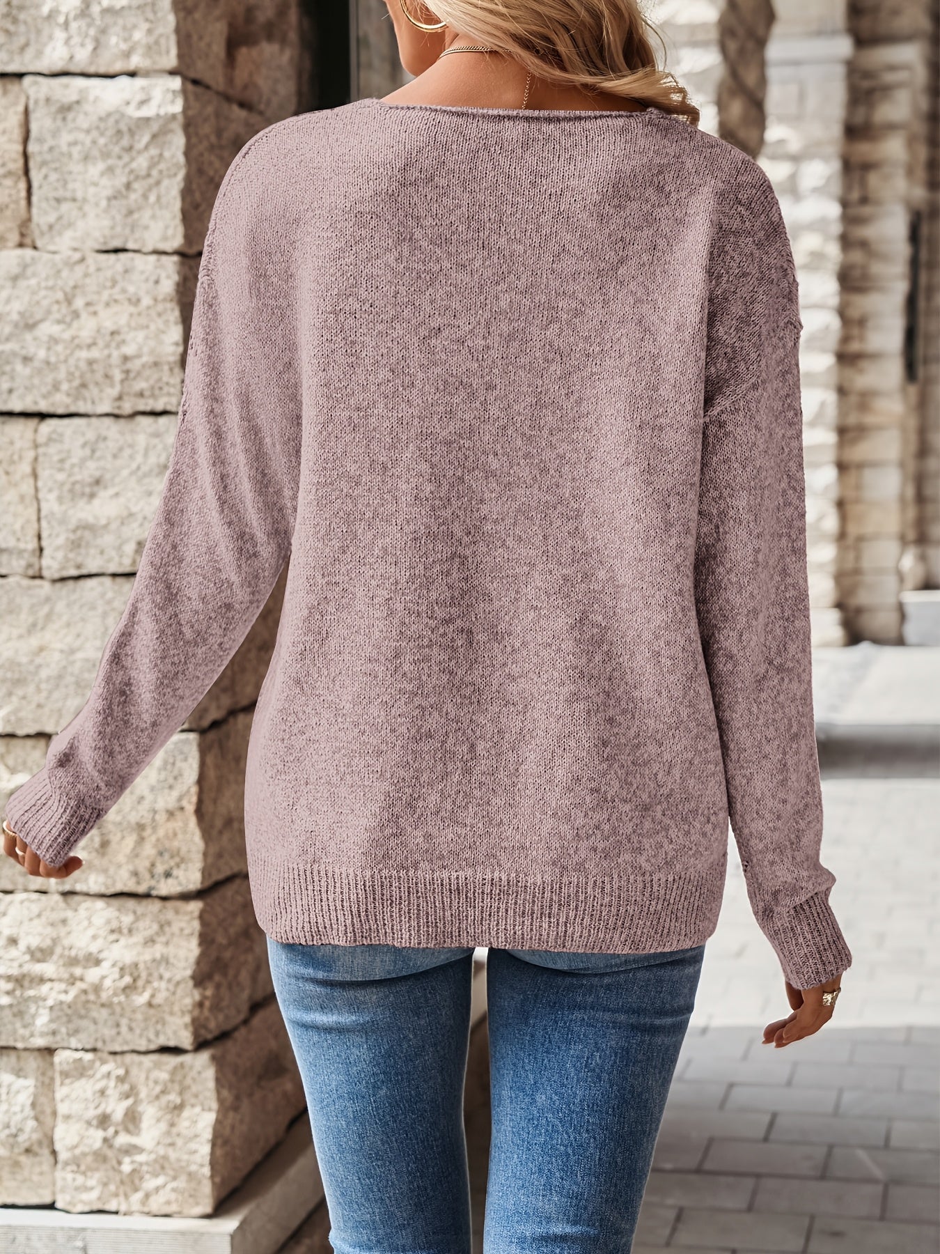 Priya - Pull Flatteur Ajouré Col V