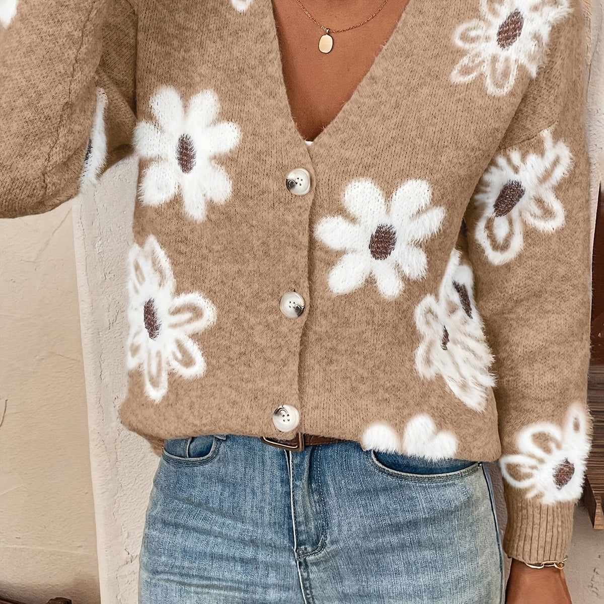 Aurélie - Gilet Féminin Fleuri Boutonné