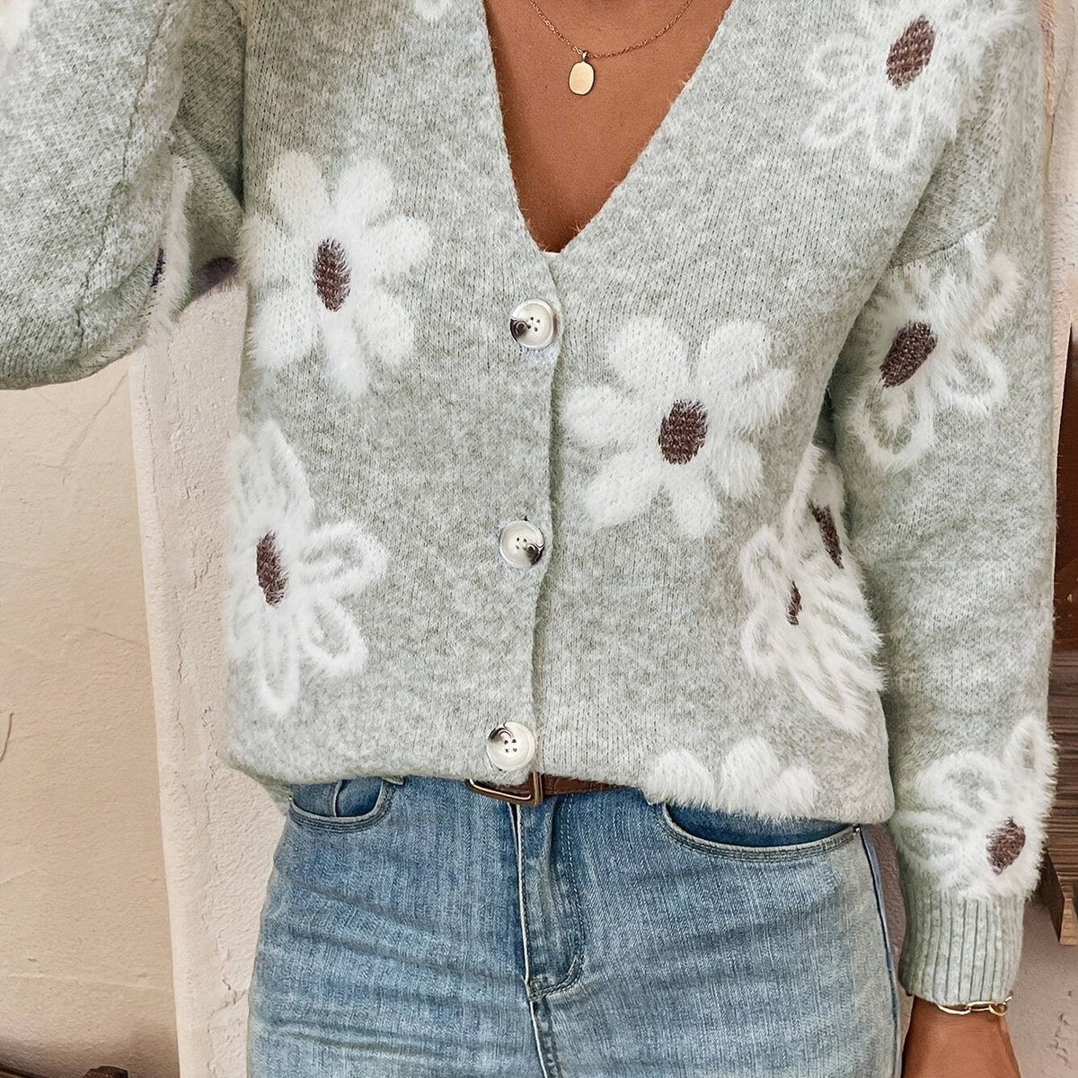 Aurélie - Gilet Féminin Fleuri Boutonné