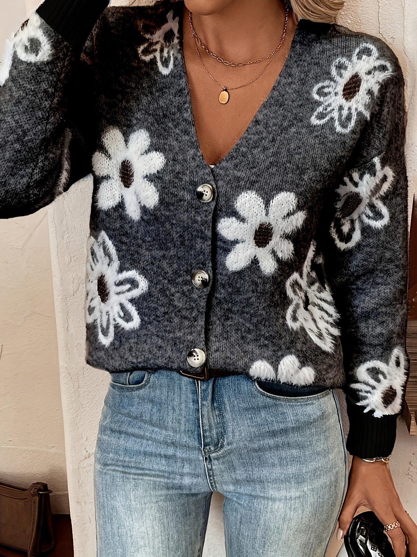 Aurélie - Gilet Féminin Fleuri Boutonné