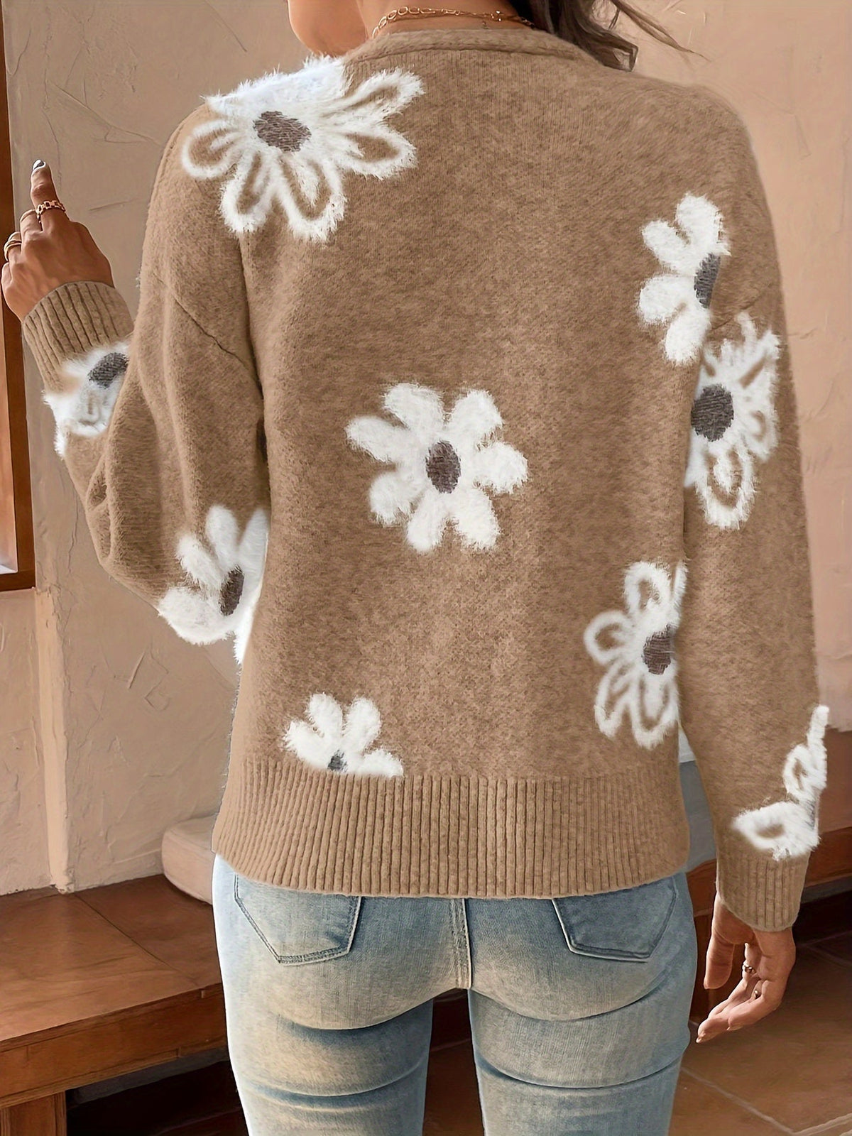 Aurélie - Gilet Féminin Fleuri Boutonné