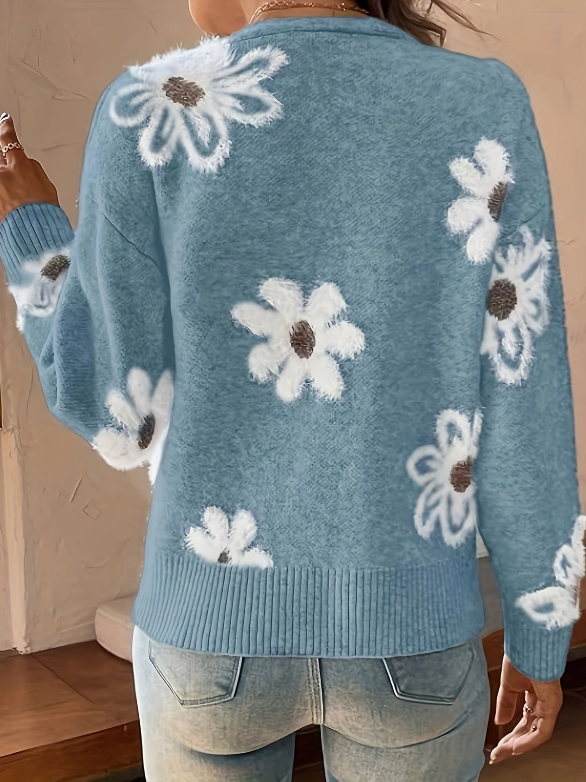 Aurélie - Gilet Féminin Fleuri Boutonné
