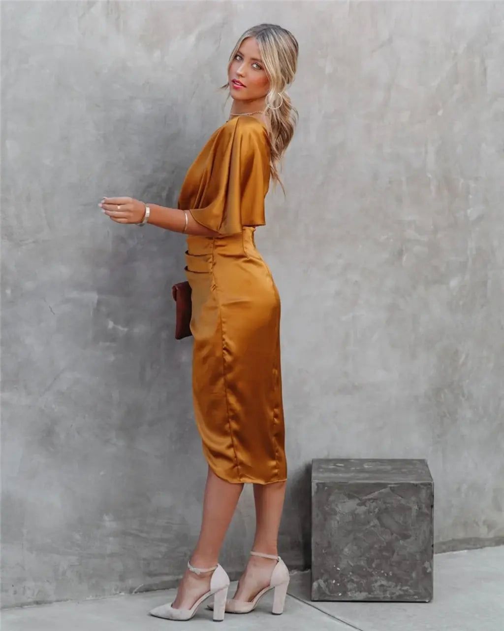 Océane - Robe Midi Satin Drapée Asymétrique Femme