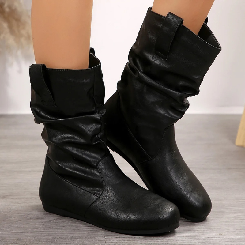 Chloé - Bottines plates avec bout rond pour un look décontracté