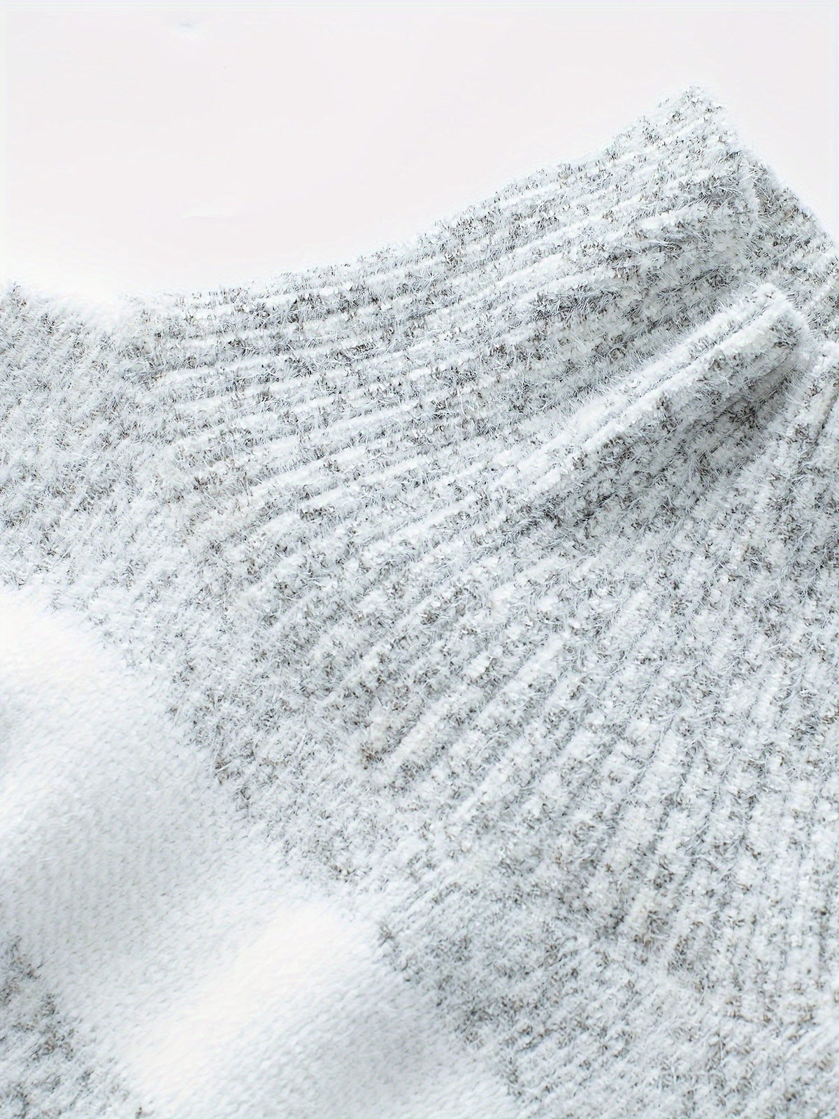 Chloé - Pull Élégant Rayé Col Roulé