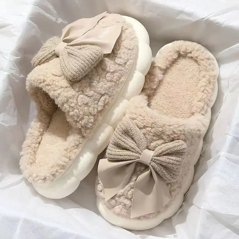 Marie – Chaussons confortables avec imprimé laine pour plus de style