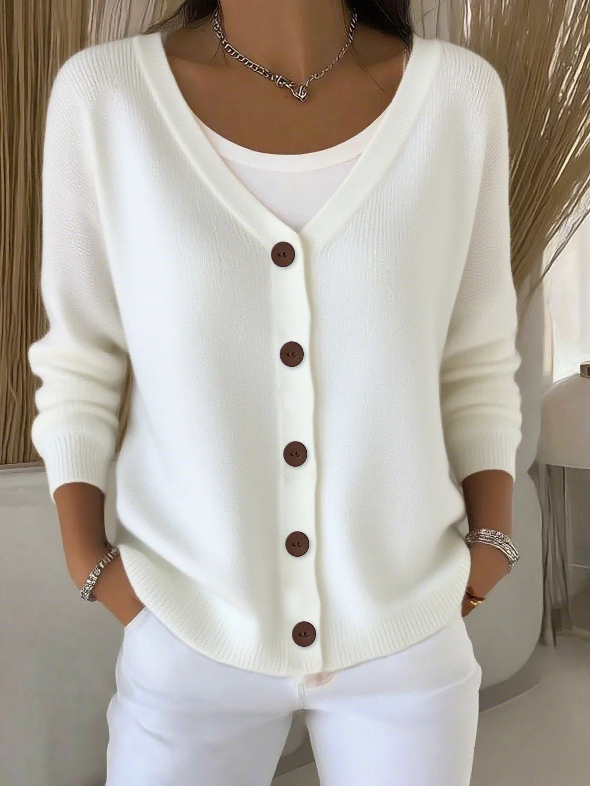 Delphine - Cardigan Élégant Col V Boutonné