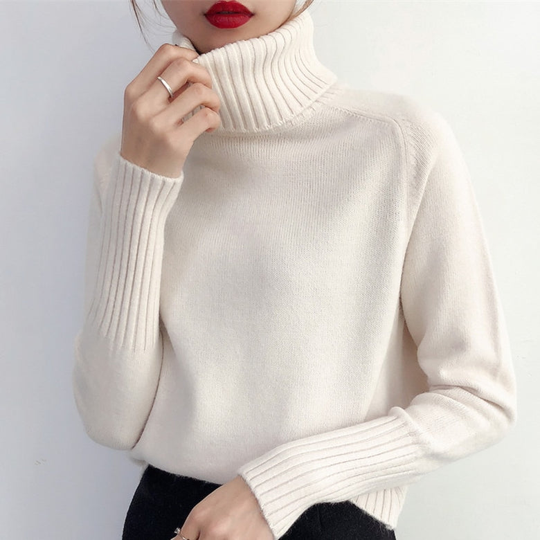 Éléonore – Pull col montant femme, élégant et doux pour l’hiver