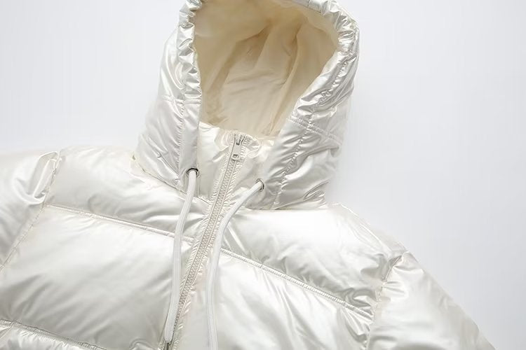 Manon - Doudoune Chic Courte à Capuche