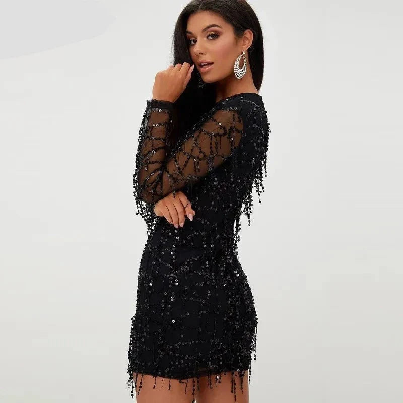 Isolde – Mini-robe à sequins avec franges pour un style dynamique