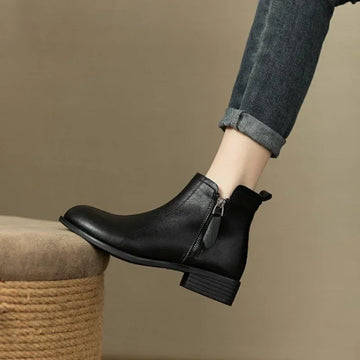 Agnès – Bottines à fermeture éclair avec un style moderne et chic