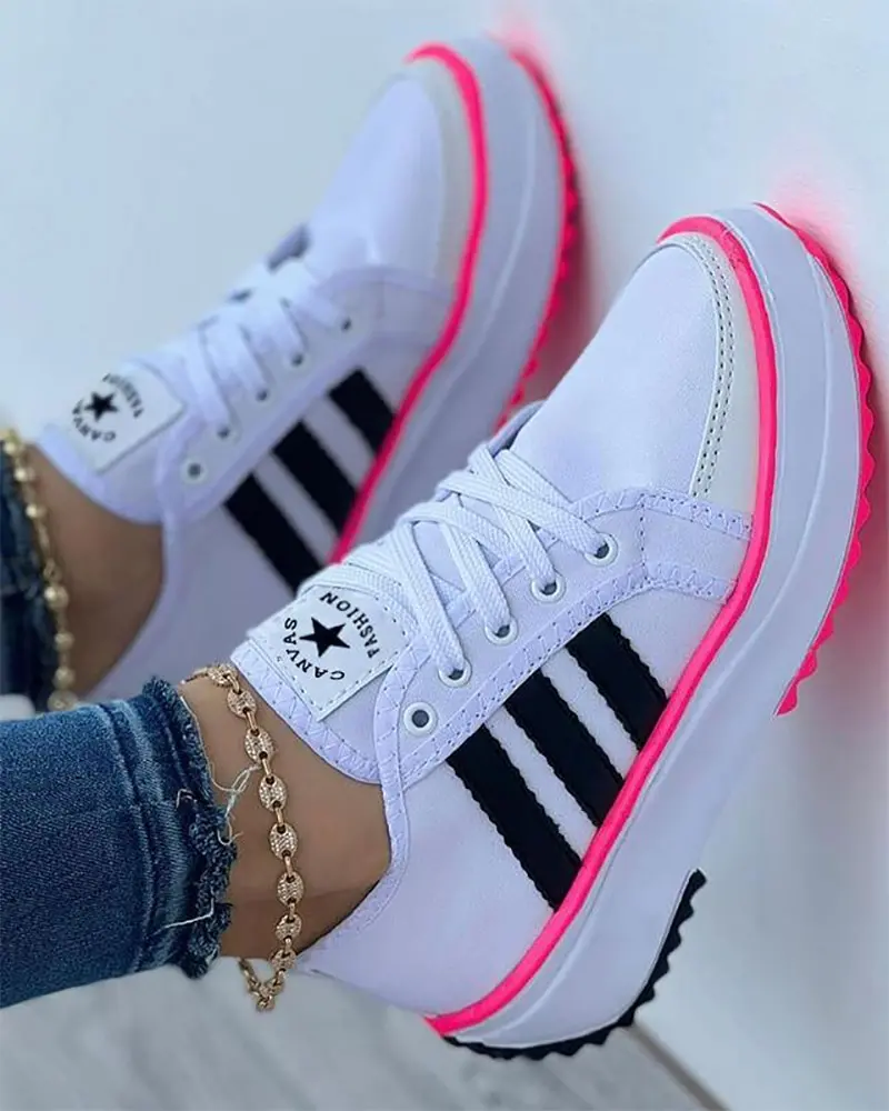 Boutique - La sneaker colorée pour femme