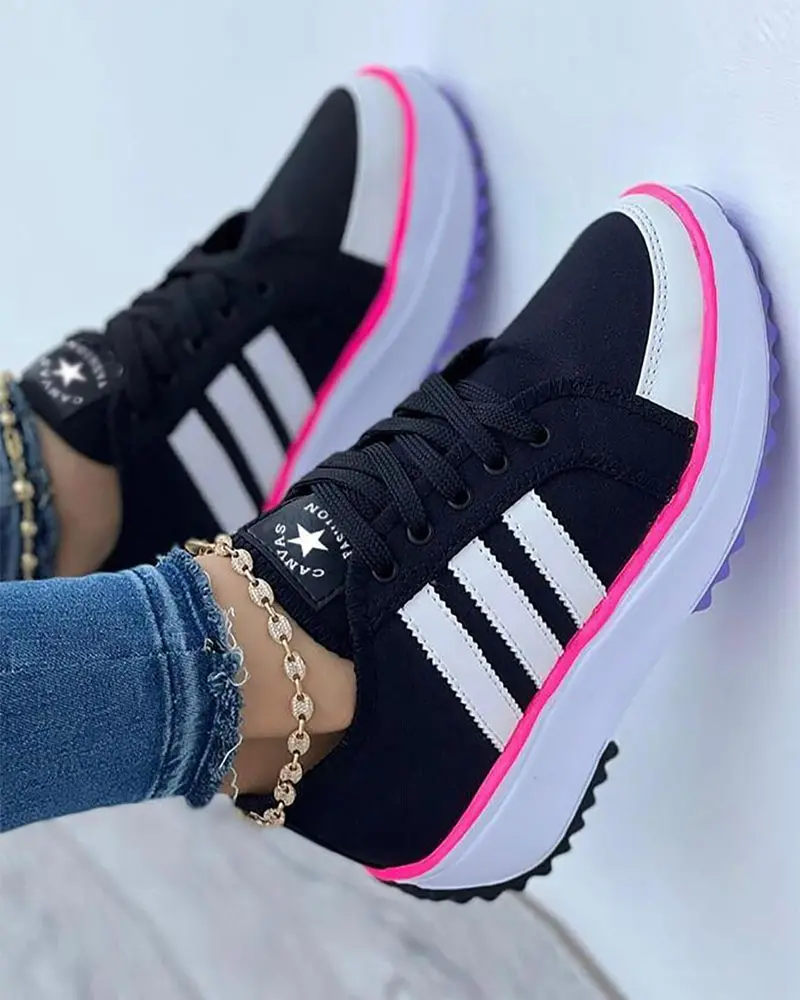 Boutique - La sneaker colorée pour femme