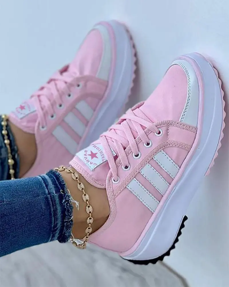 Boutique - La sneaker colorée pour femme