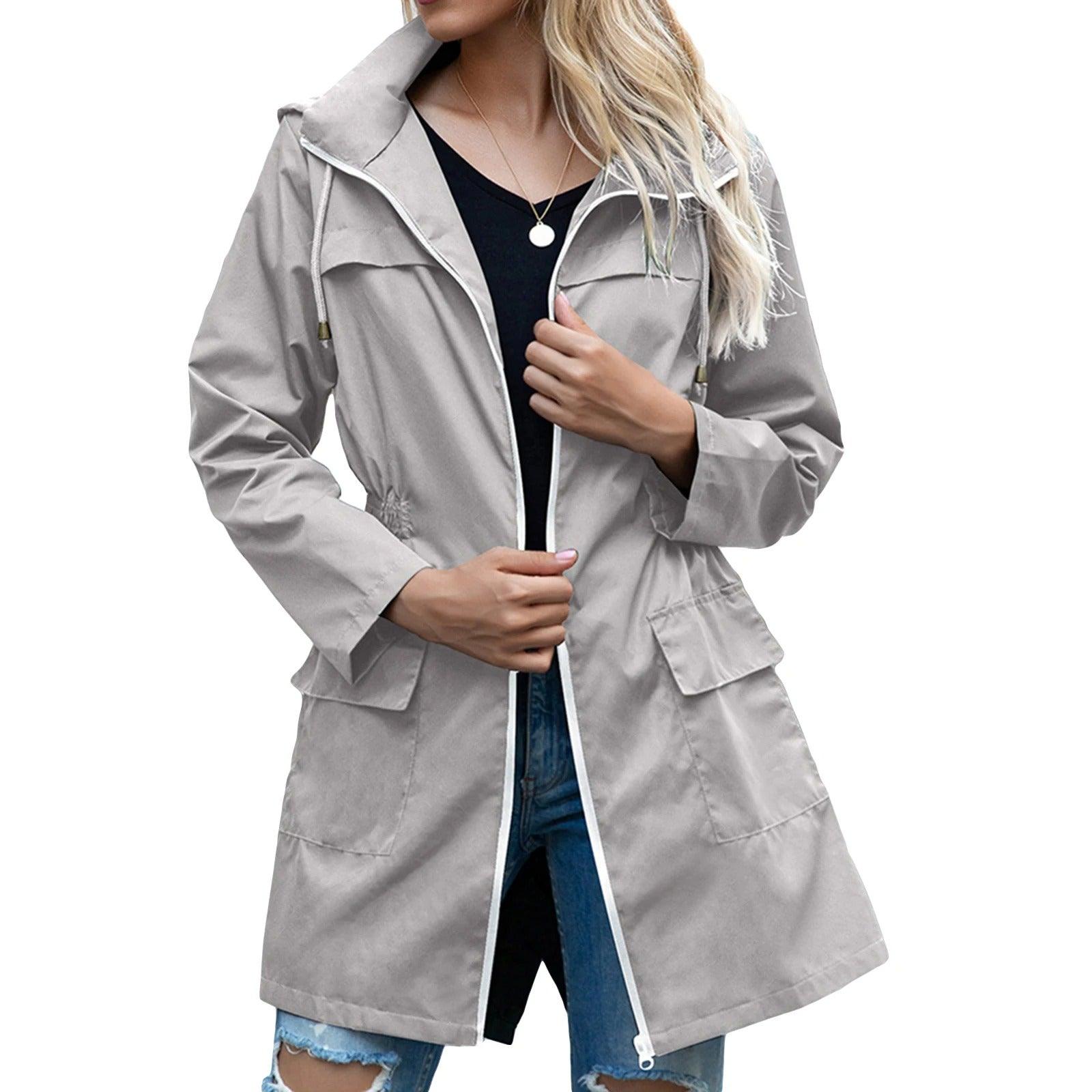 Julie – Manteau de pluie automnal avec détails stylés