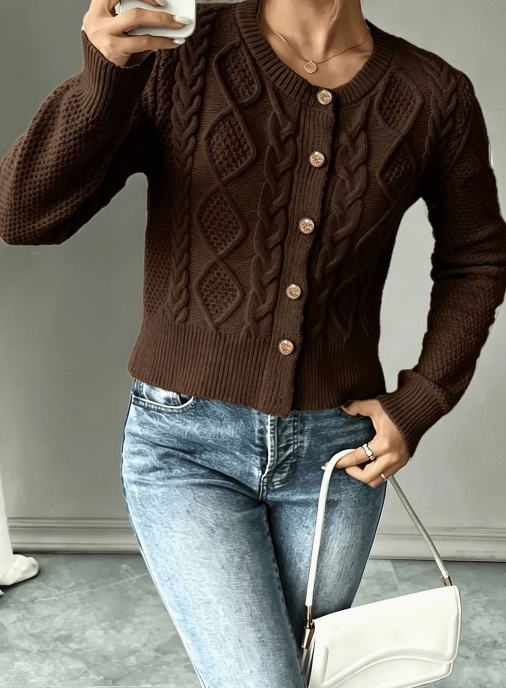 Isabelle - Cardigan Élégant Torsadé Boutonné