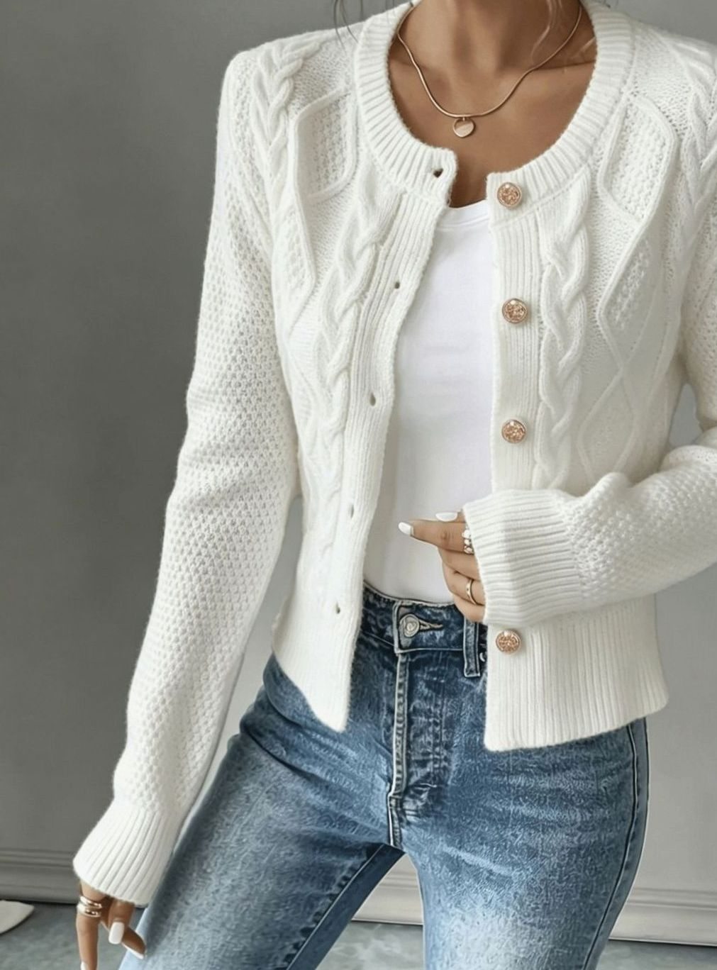 Isabelle - Cardigan Élégant Torsadé Boutonné